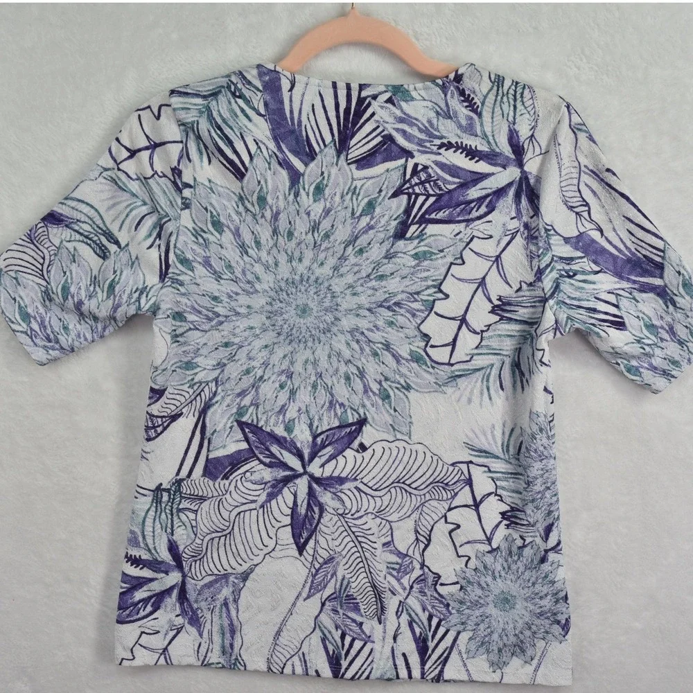 Chico's Easywear Top Women XS Chicos size 0  White Purple Floral Short Sleeve - Picture 7 of 7